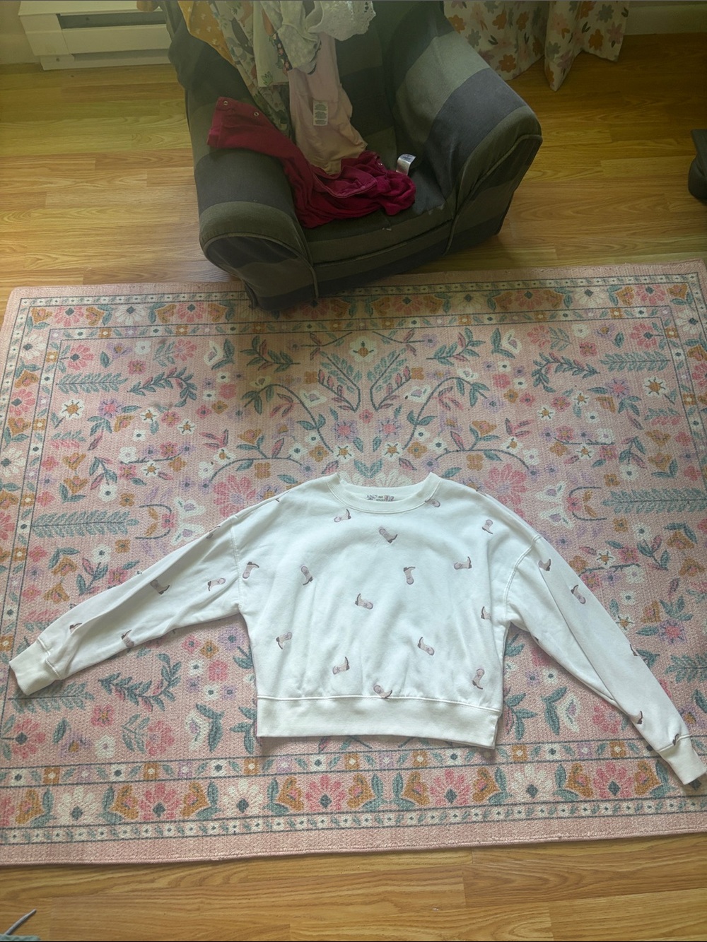 Pink Republic White Crewneck Sweater with Pink Flamingo Embroidery